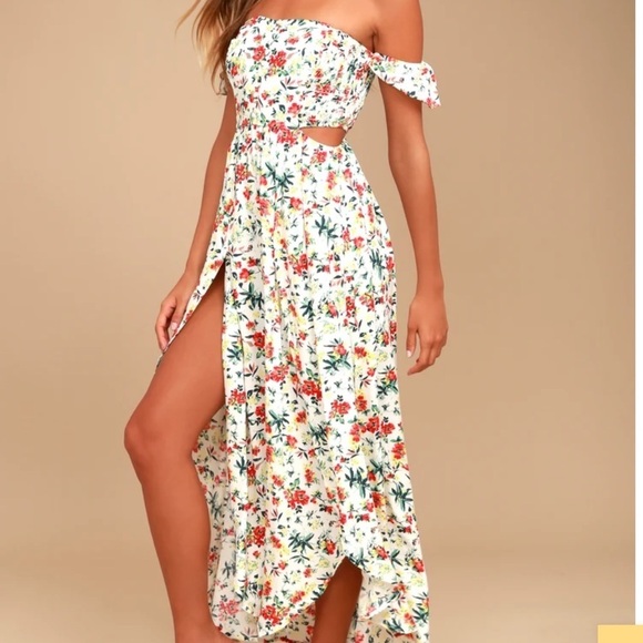 Nwt lulus floral dress - Picture 2 of 7